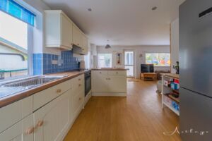 Kitchen/Living Room