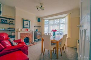 Sitting/dining room