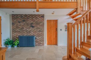 Hallway/Reading Area