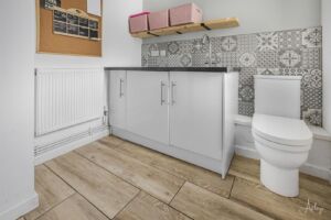 Utility Room/WC